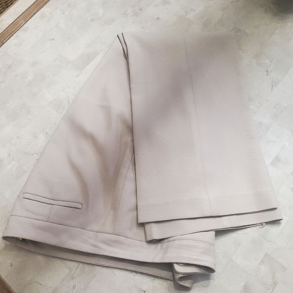 Anne Taylor Pants - Picture 3 of 4